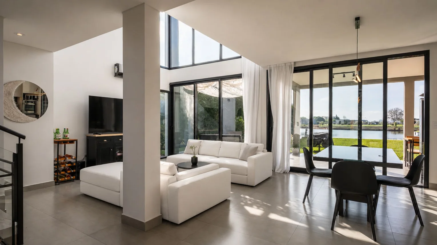 Casa de 5 ambientes en venta en Pilar, Boote y Ruta 25 0