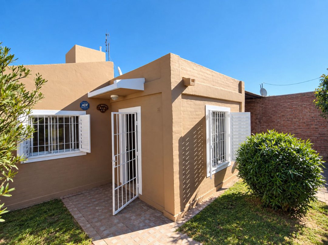 SE VENDE CASA EN CIUDAD DE LA PUNTA SAN LUIS