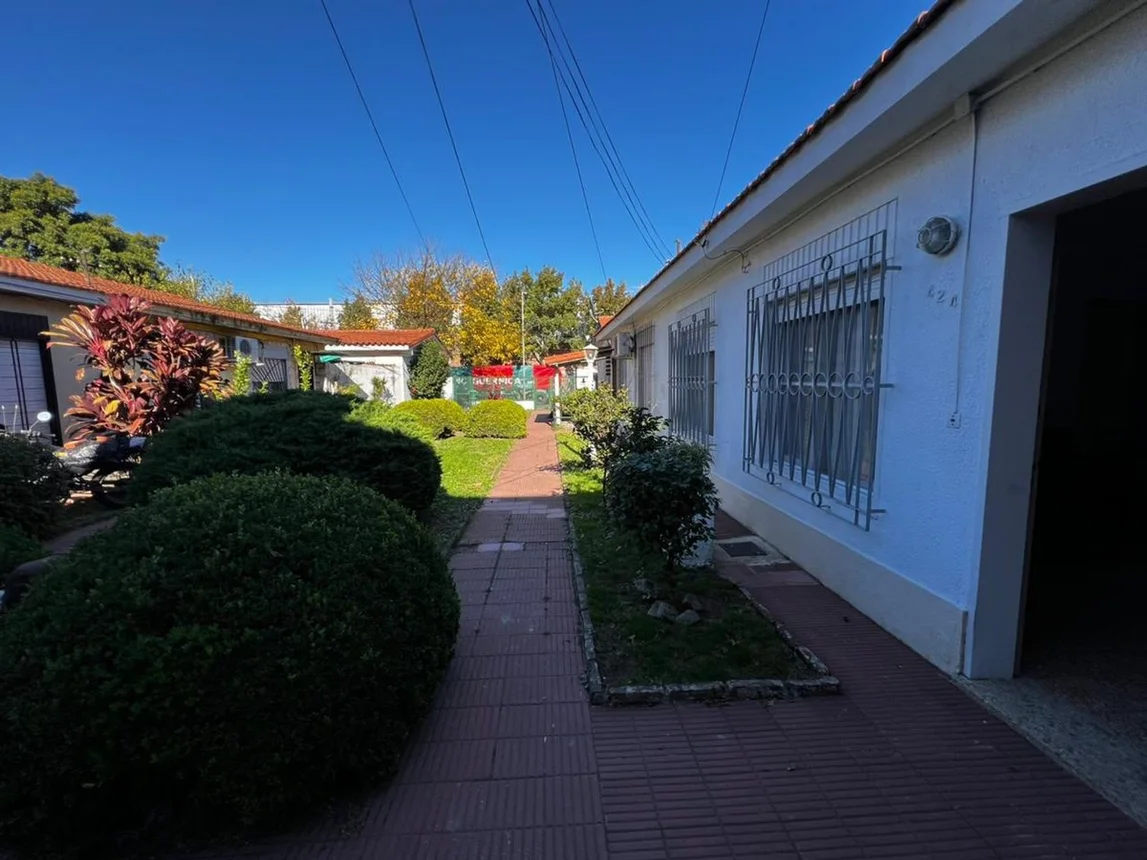 Casa de 3 ambientes en venta en Villa Ballester, General Güemes 3900, foto 2