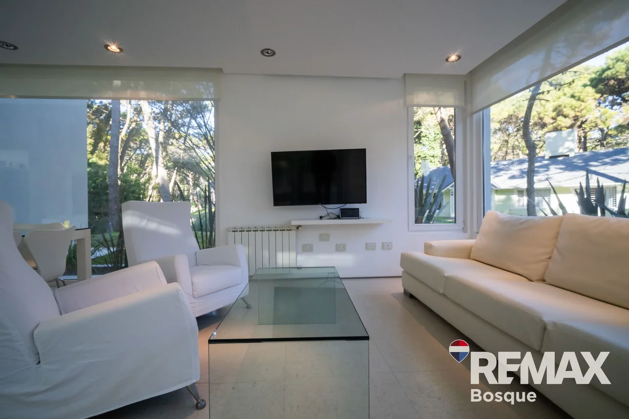Casa en venta en Pinamar, foto 3