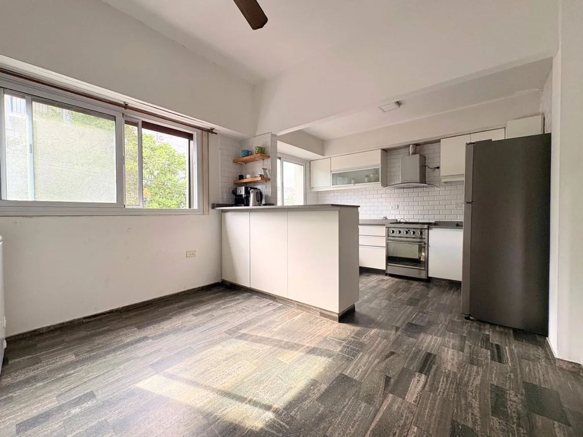 PH de 3 ambientes en venta en Parque Chacabuco, Viel 1000