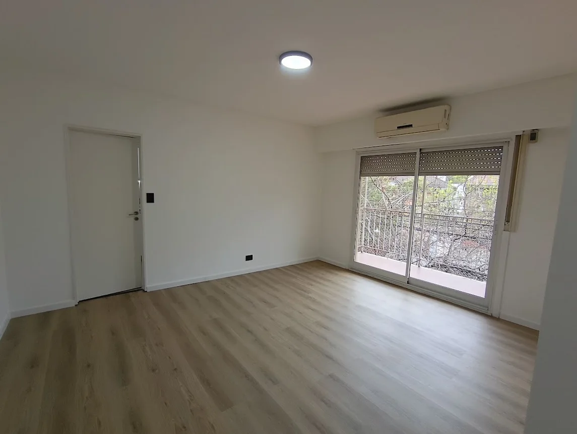 Piso de 3 ambientes en venta en Flores, Jose Bonifacio 3100