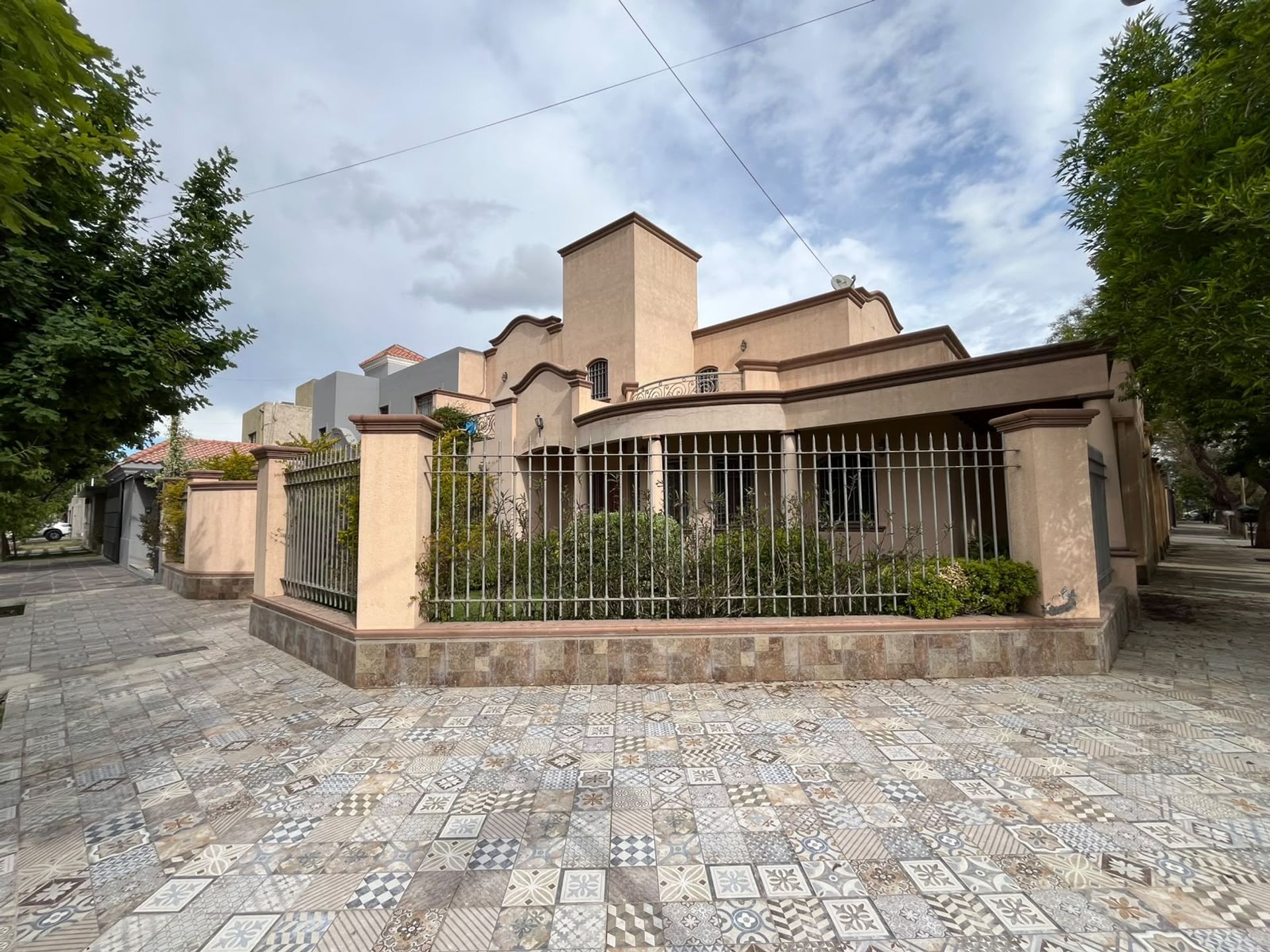 Duplex en Zonda Esquina General Juan Balcarce Barrio Profesional 0