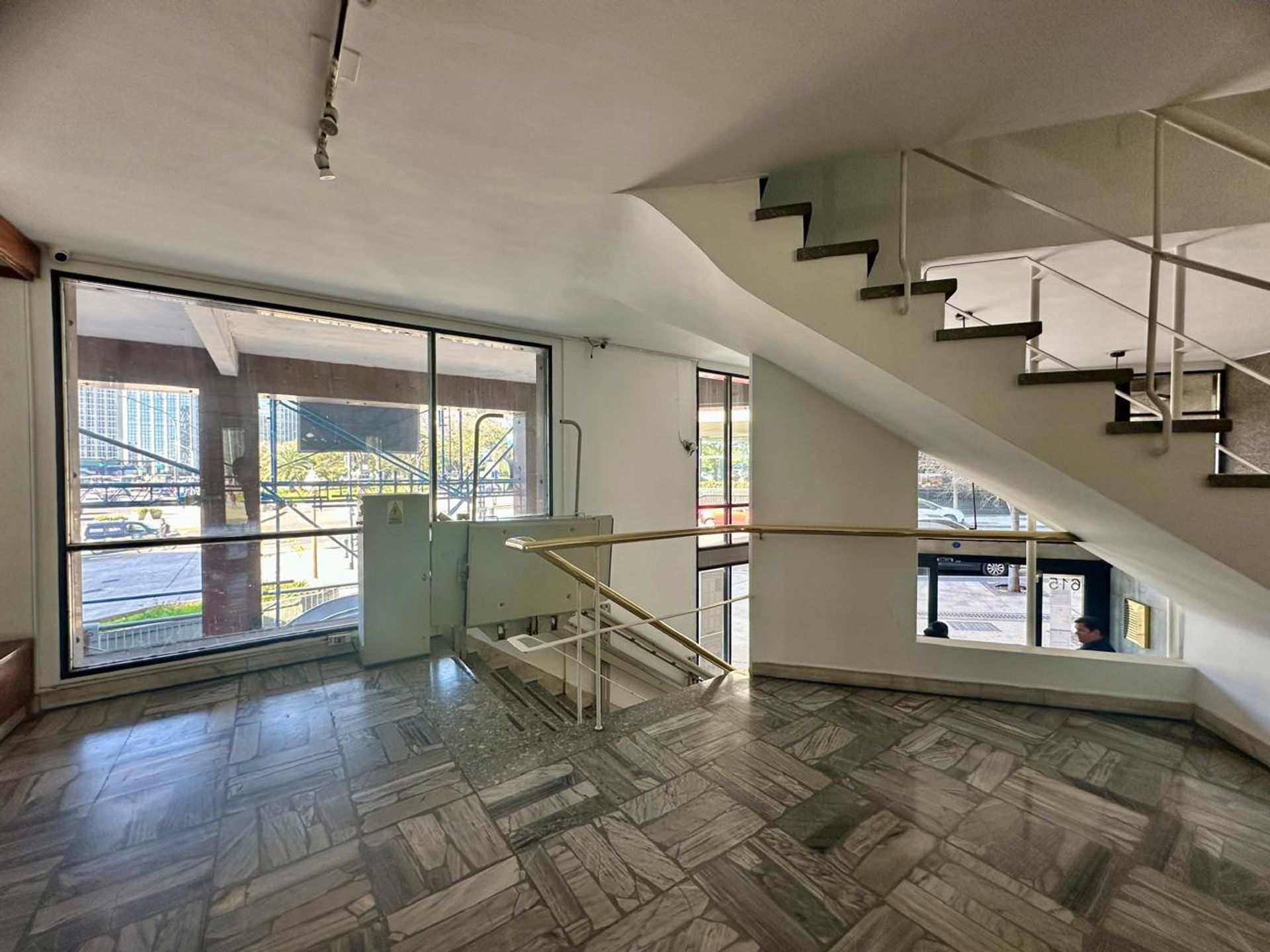 Foto 40 — VENTA OFICINA CONSULTORIO RETIRO BALC P ALTO LUMI