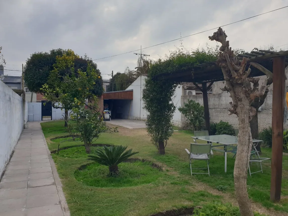 Casa en venta en La Plata, foto 2