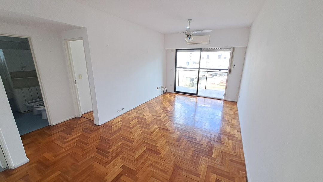 ALQUILER AMPLIO 2 AMB C/BALCON - AVELLANEDA CENTRO