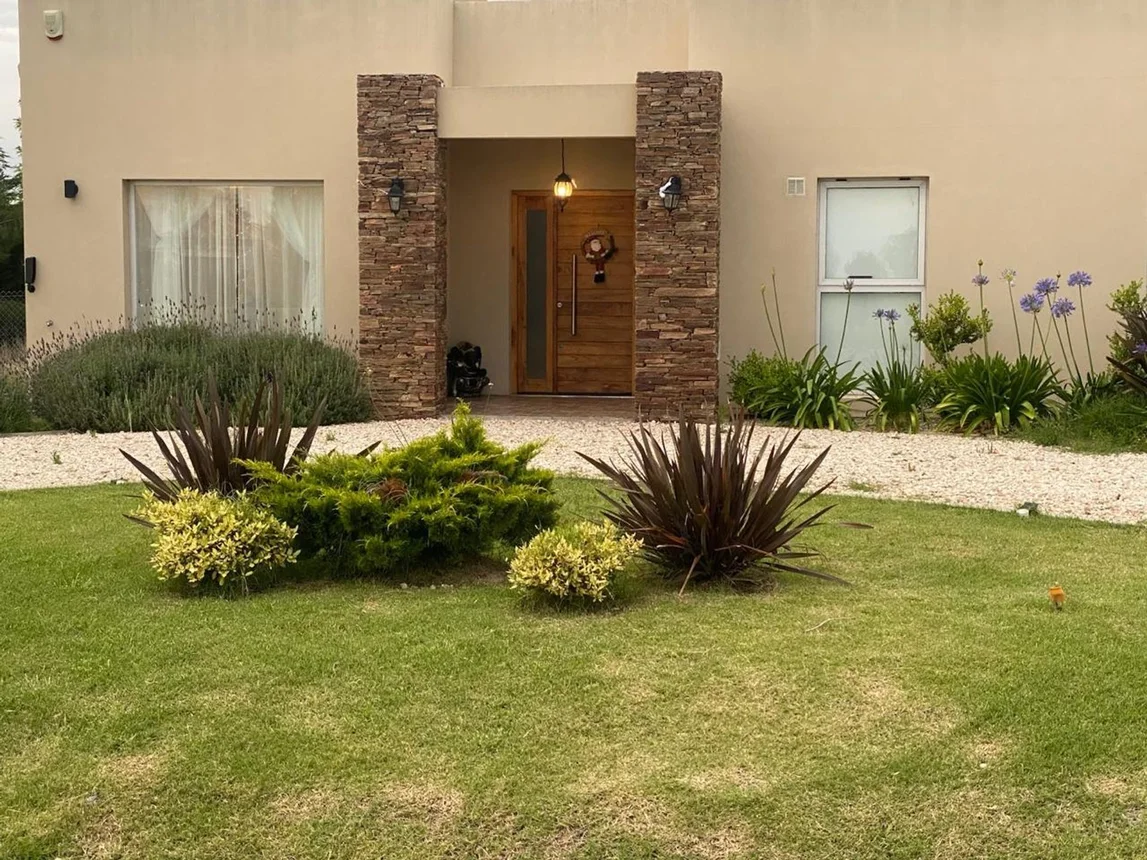 Casa en venta en La Plata, foto 3