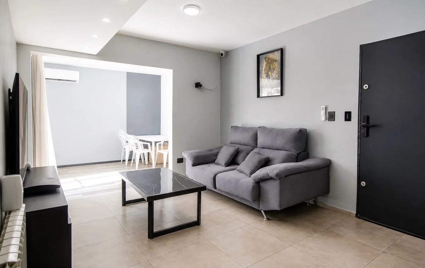 Dúplex de 3 ambientes en venta en Morón, General Cornelio Saavedra 200, foto 3