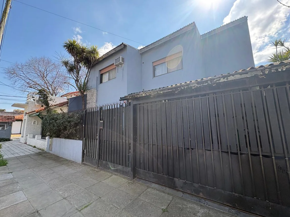 Casa en venta en Olivos, Ricardo Gutiérrez 2100