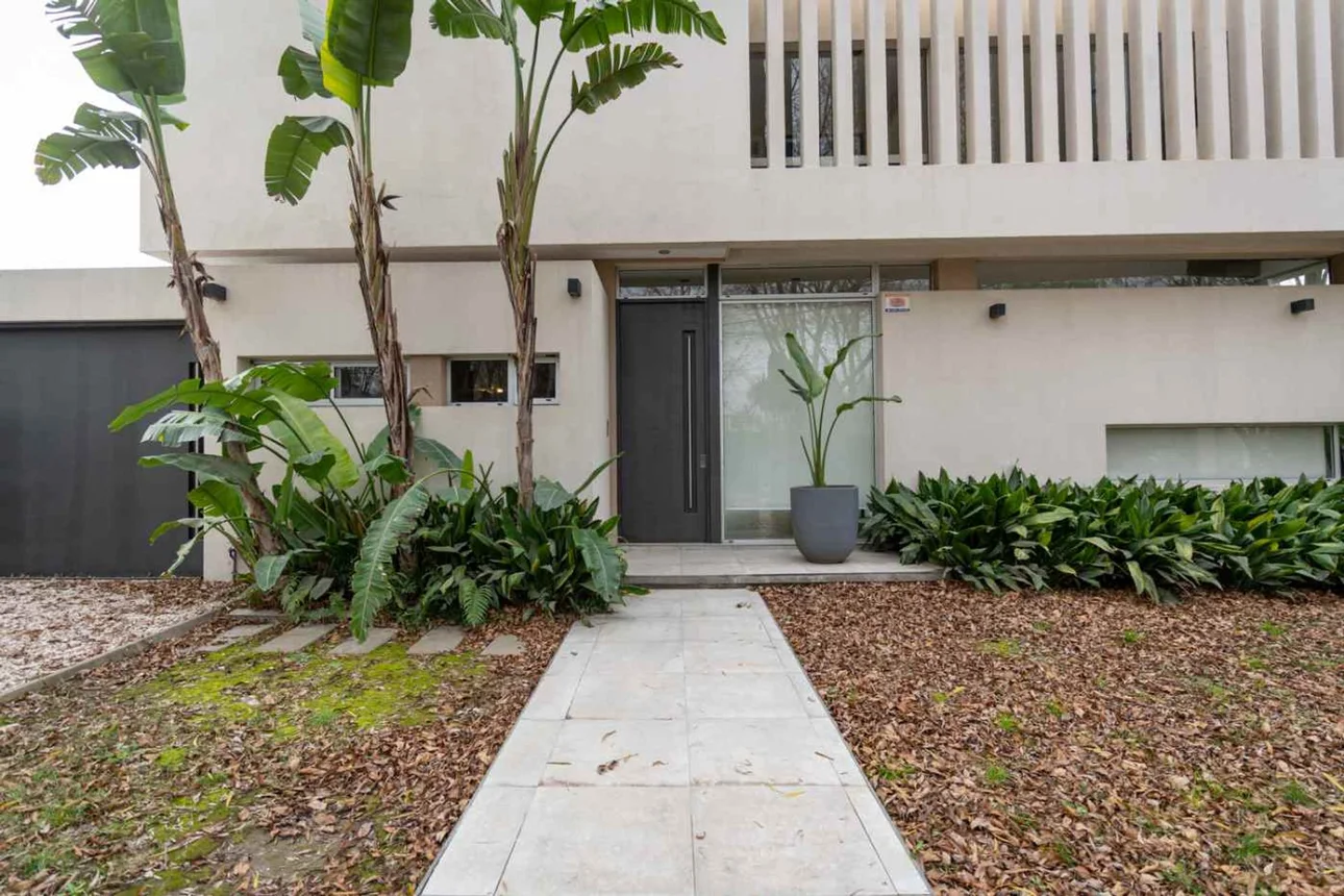 Casa en venta en City Bell, foto 2