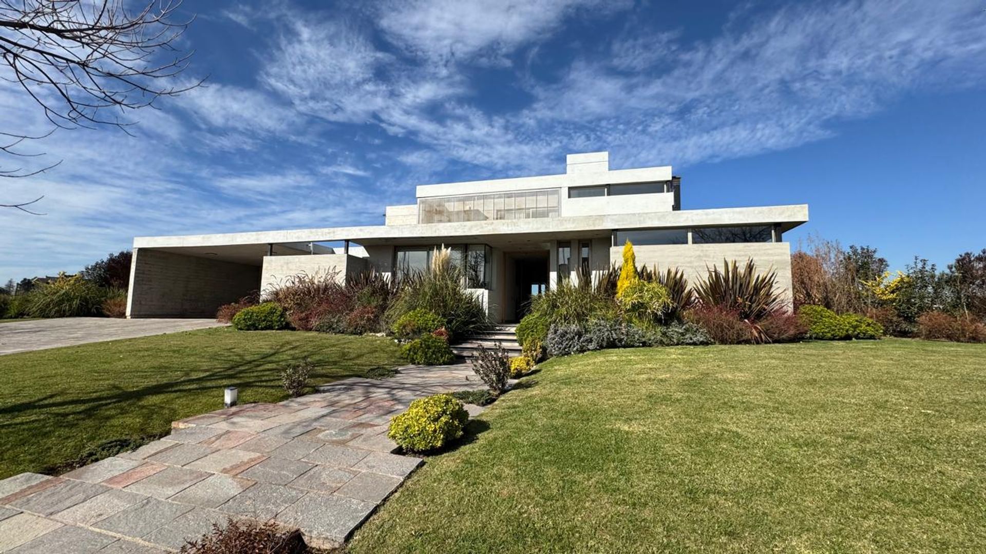 VENDE CASA EN LA VACHERIE COUNTRY CLUB