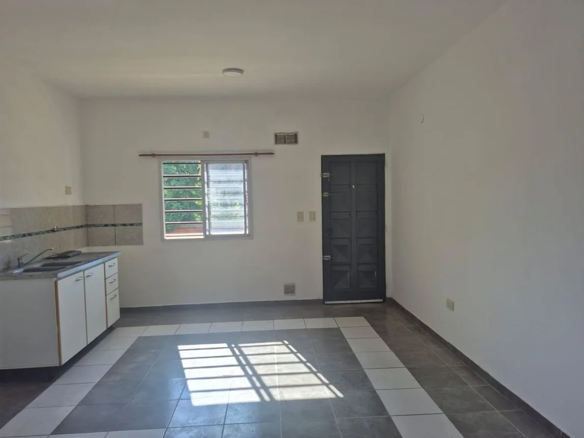 Departamento en venta en Berazategui, foto 2