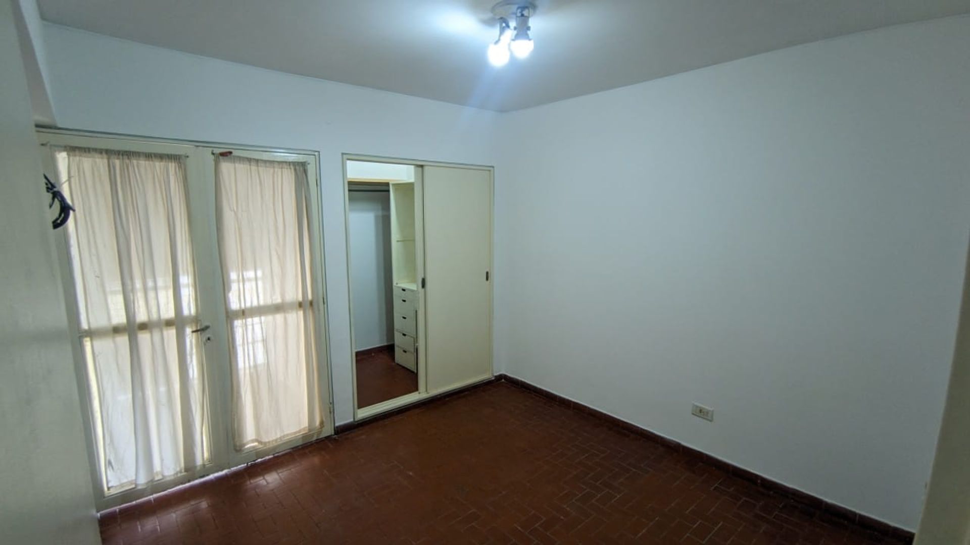 DEPARTAMENTO VENTA CENTRO 1 DORMITORIO - foto 9