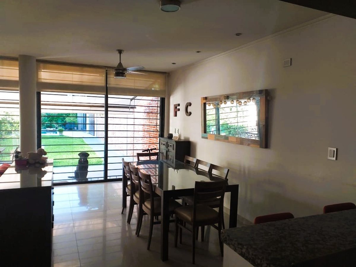 Foto 5 — VENTA DE CASA EN SANTO TOME CERCA DE LA COSTANERA