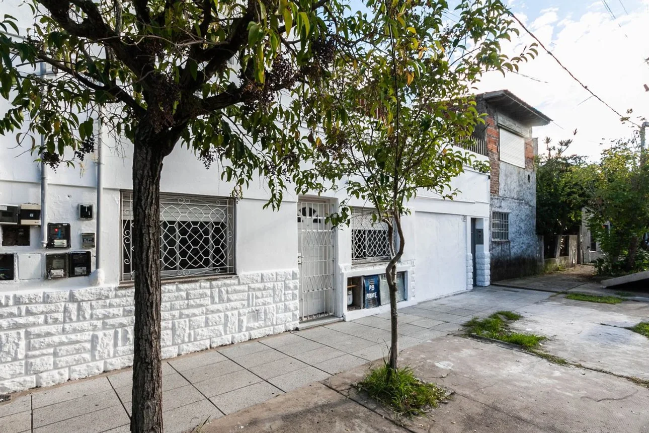 PH de 2 ambientes en venta en Sarandí, Coronel Martin Paulino Lacarra 800