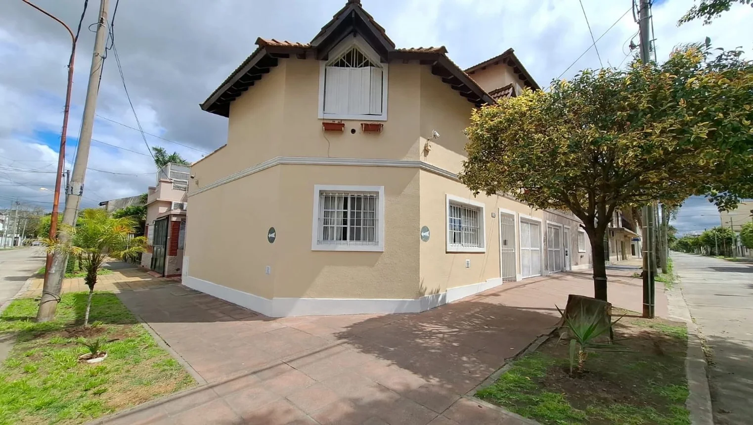 Casa de 5 ambientes en venta en Ramos Mejía, Cerrito 1000, foto 3