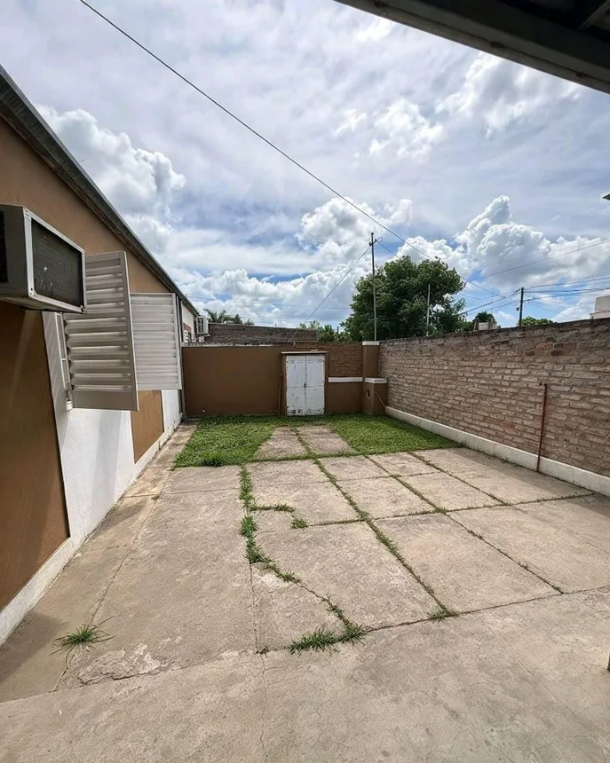 Casa de 5 ambientes en venta en Santa Fe, Aguado 9600, foto 2
