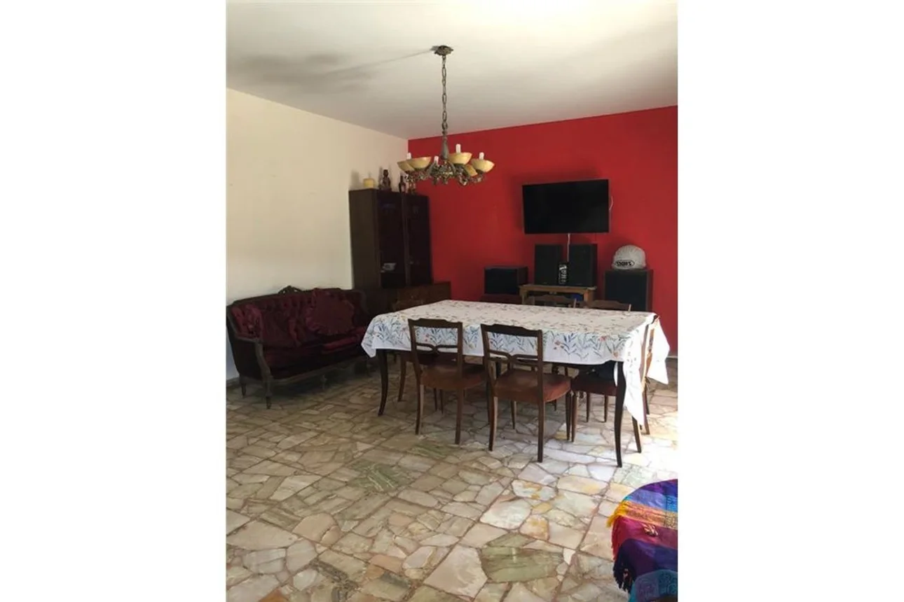Venta PH 3 amb con patio, cochera/galpón retasado., foto 4
