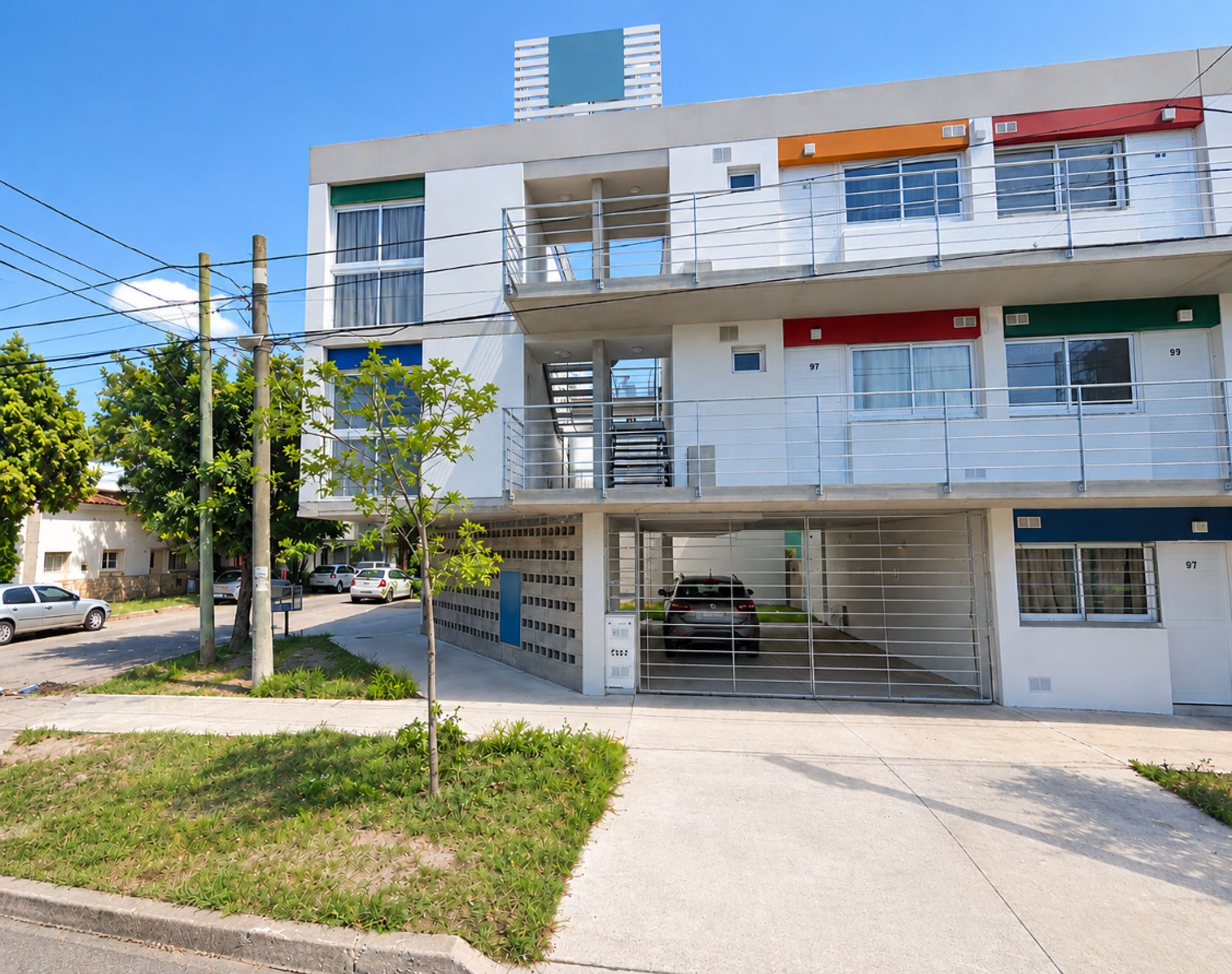 Se vende cochera zona jerarquicos