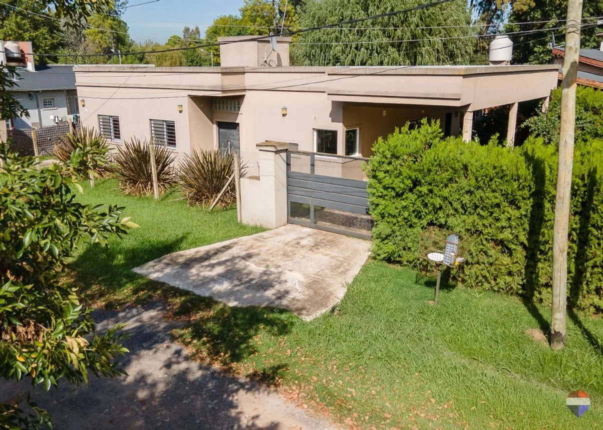 Casa de 4 ambientes en venta en Villa Rosa, Río Negro 2000