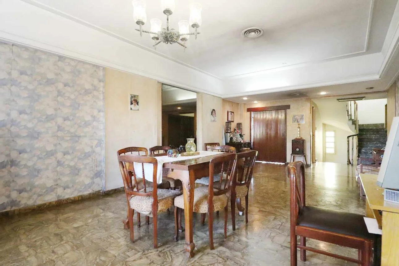 Casa de 7 ambientes en venta en Versalles, Gana 700, foto 2