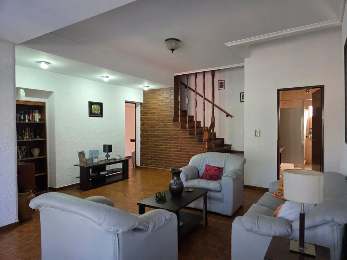 Casa dúplex en venta en Haedo, foto 2