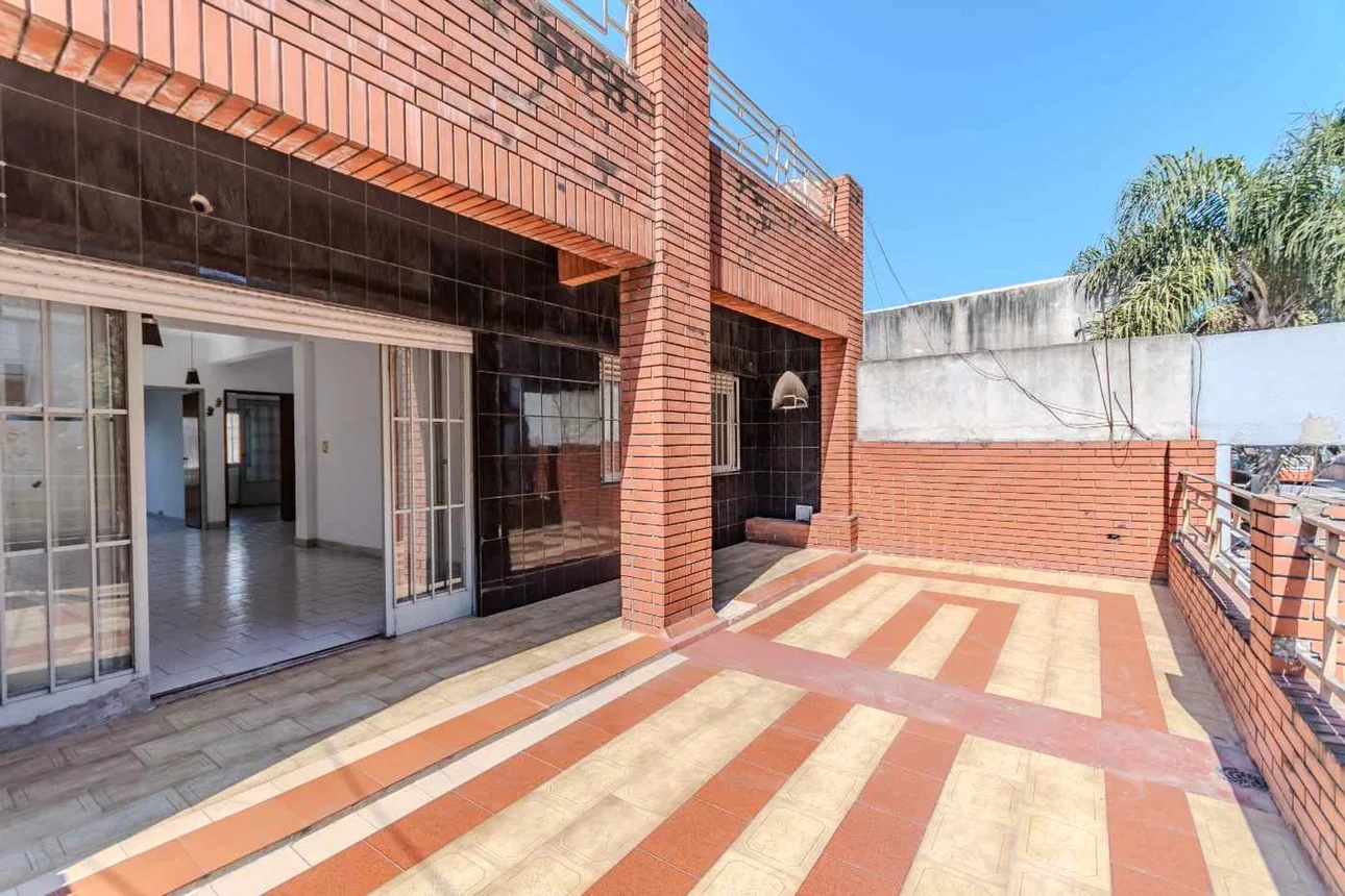PH de 3 ambientes en venta en Villa Lugano, Castañares 4700