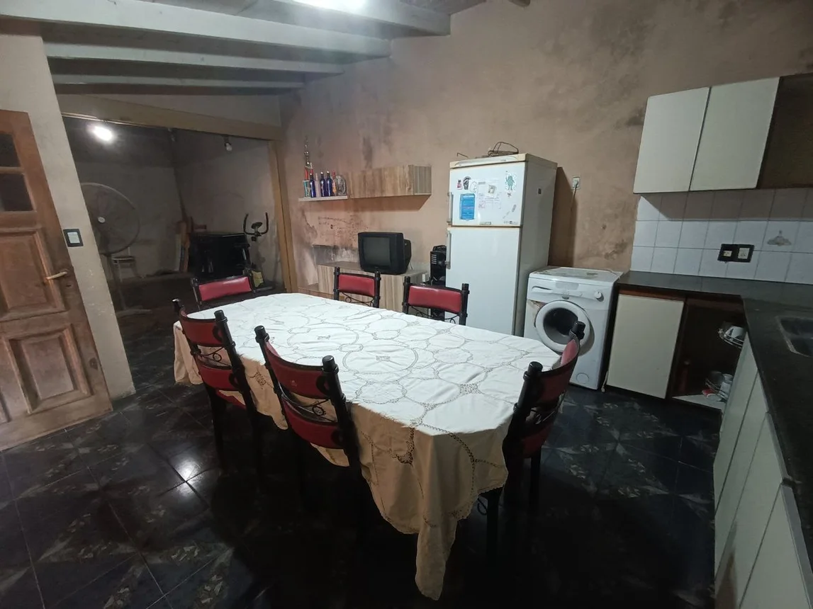 Casa de 3 ambientes en venta en Berazategui, Calle 26 3900