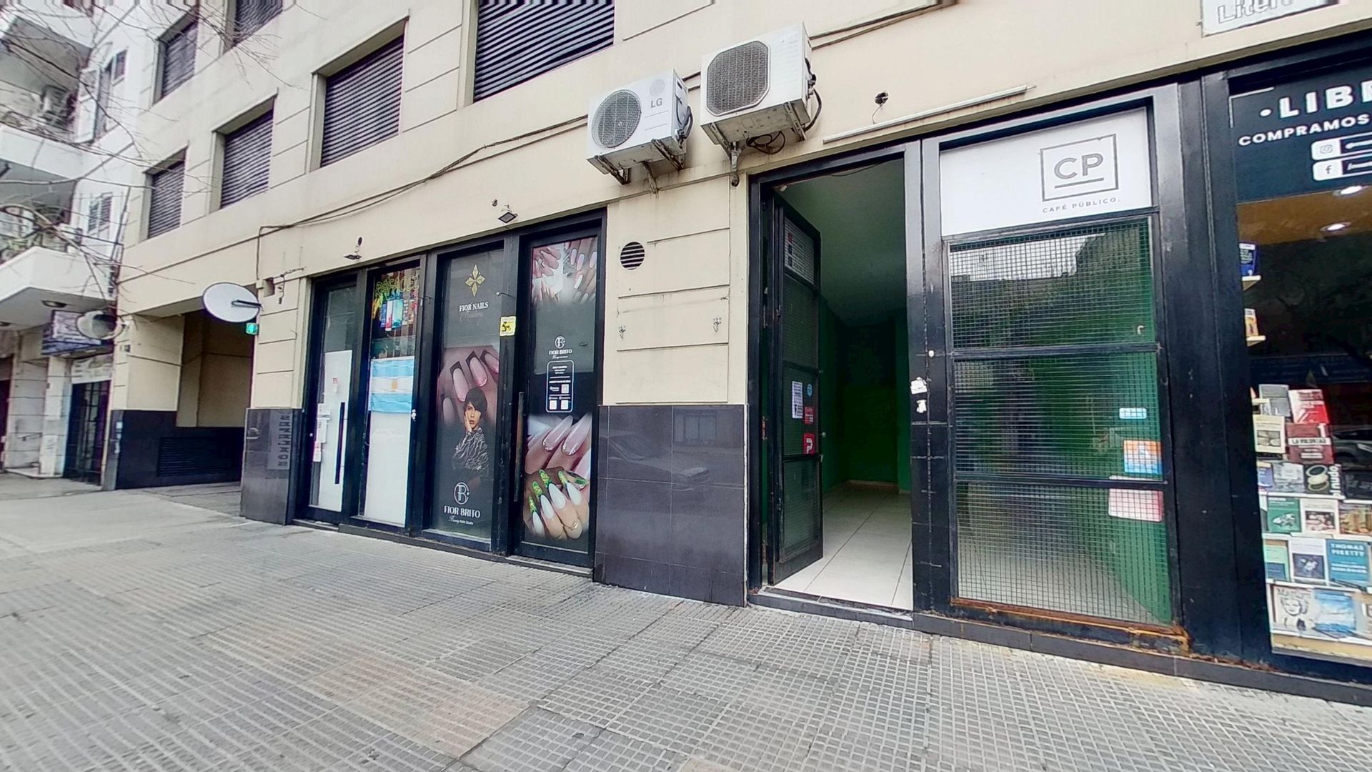 Foto 2 — ALQUILER LOCAL COMERCIAL en MONSERRAT
