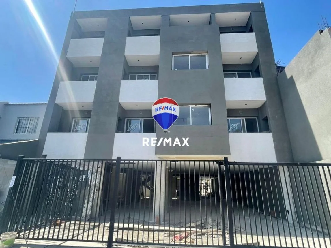 Departamento de 2 ambientes en venta en Salta, Zona Sur, Frente Jockey Club. B° Aráoz - Radio Cerealista 2000