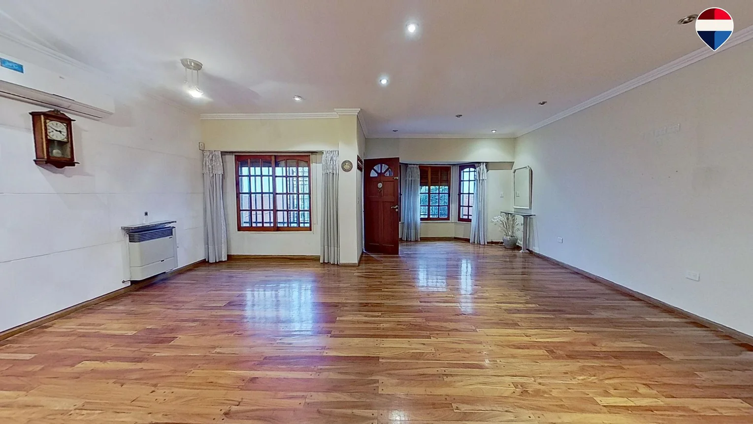 Casa en venta en Caseros, foto 2