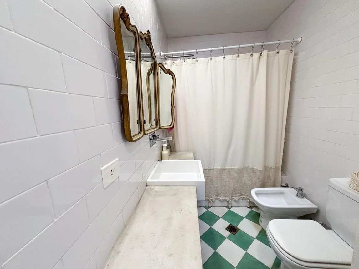 Casa de 3 ambientes en venta en Castelar, Francia 3200, foto 5
