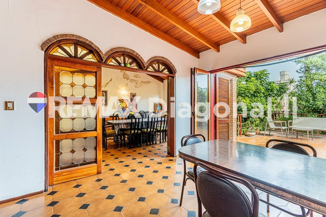 Casa de 6 ambientes en venta en Tolosa, Avenida 13 Entre 33 y 34 0
