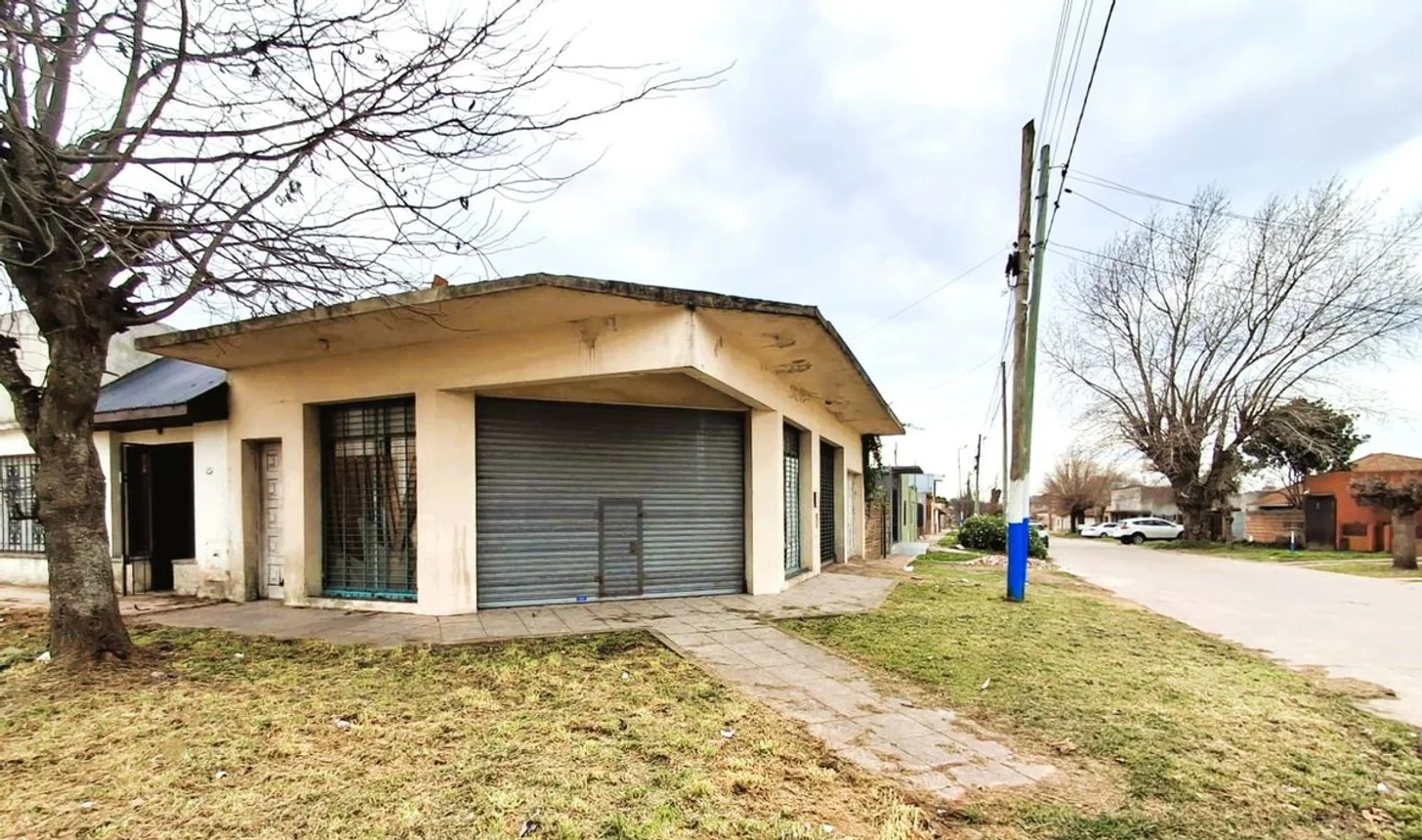 Venta casa 3 amb + 2 locales en blok f. sanchez, foto 1