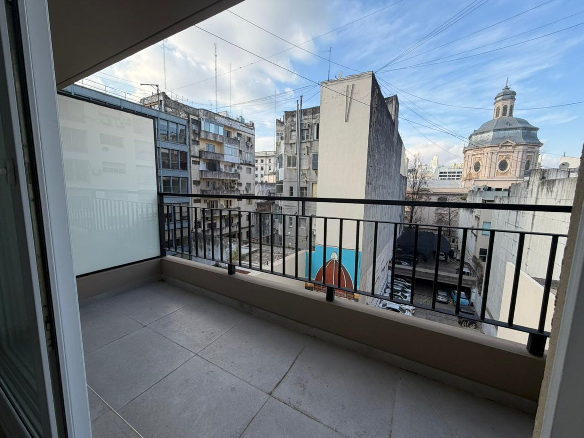 Foto 3 — VTA ESTR MONOAMB C/BALCON/ AMENIT EXC UBI S.TELMO