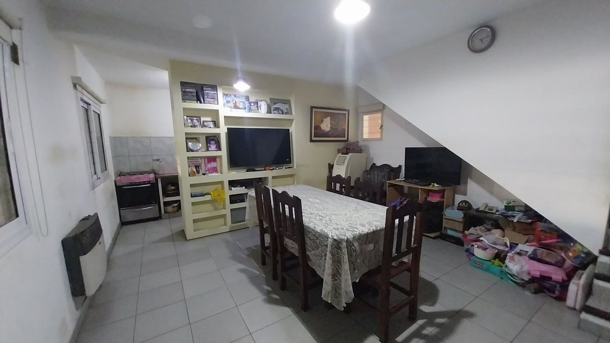 CASA 2 DORM VENTA BARRIO CHACHAPOYAS ZONA NORTE - foto 6