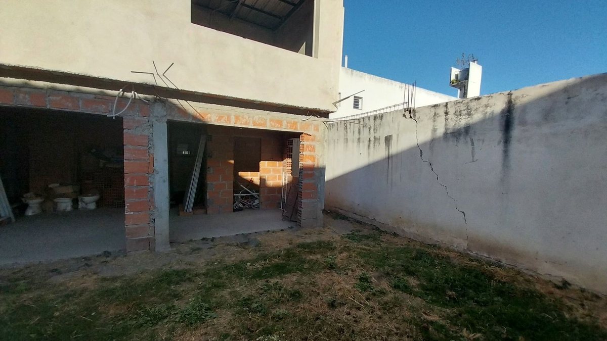 CASA 2 DORM VENTA BARRIO CHACHAPOYAS ZONA NORTE - foto 13