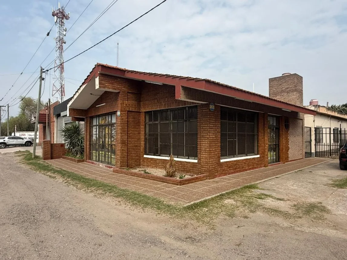 Dos casas mas local en juarez celman inversion, foto 1