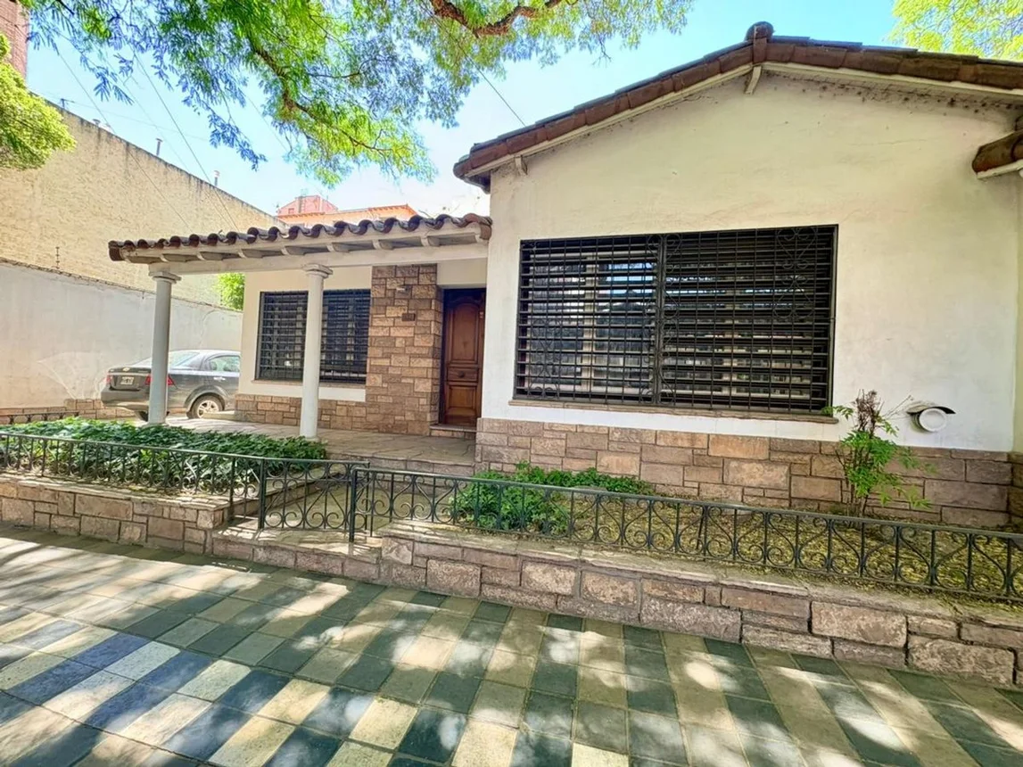 Casa en venta en Mendoza, foto 2