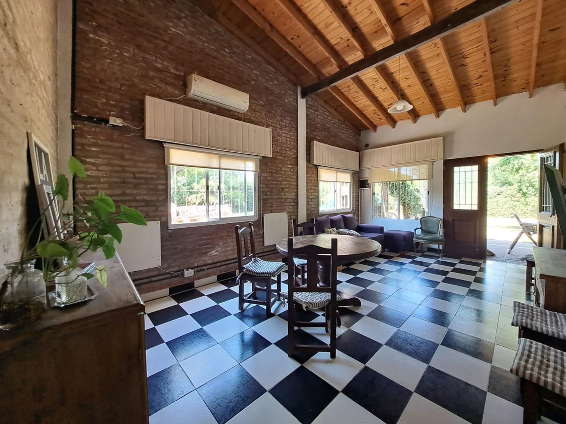 Casa en venta en Paso del Rey, foto 2