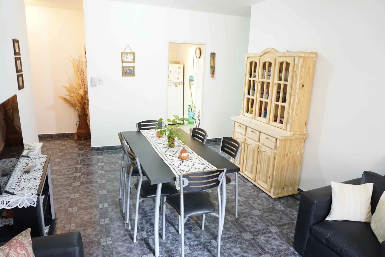 Departamento de 4 ambientes en venta en Wilde, Las Flores 1600