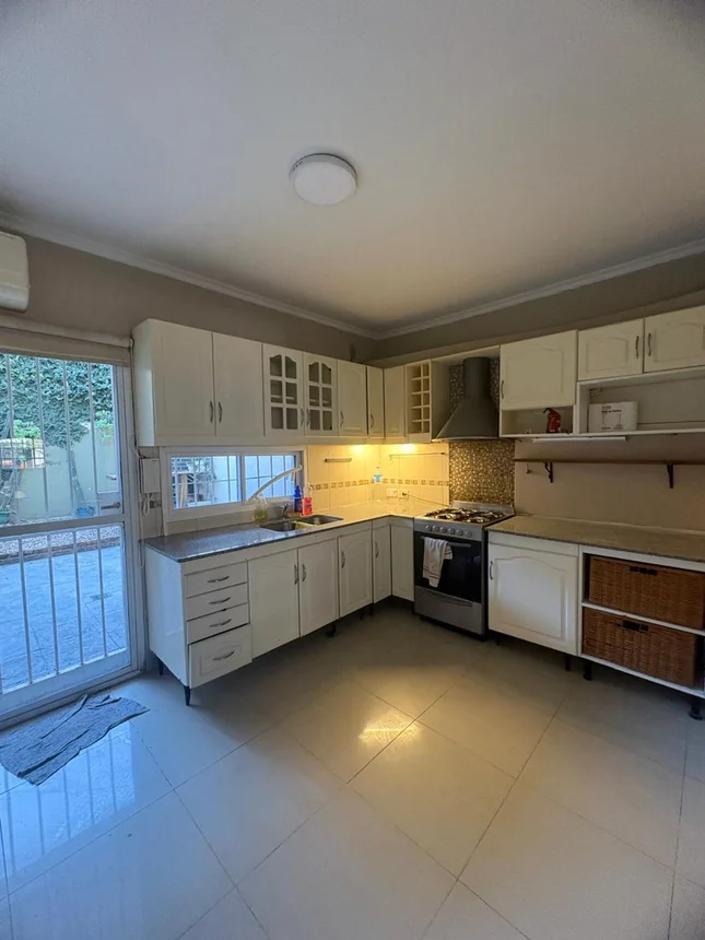 PH de 4 ambientes en venta en Caseros, Cavassa 2700, foto 3