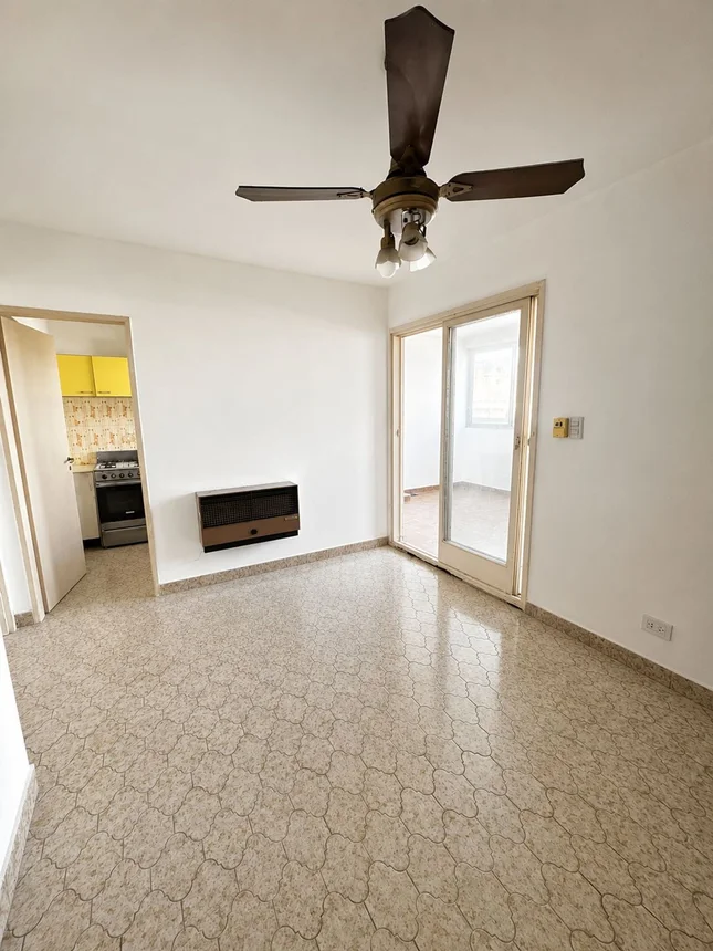 Departamento de 3 ambientes en venta en San Fernando, Colón 1200