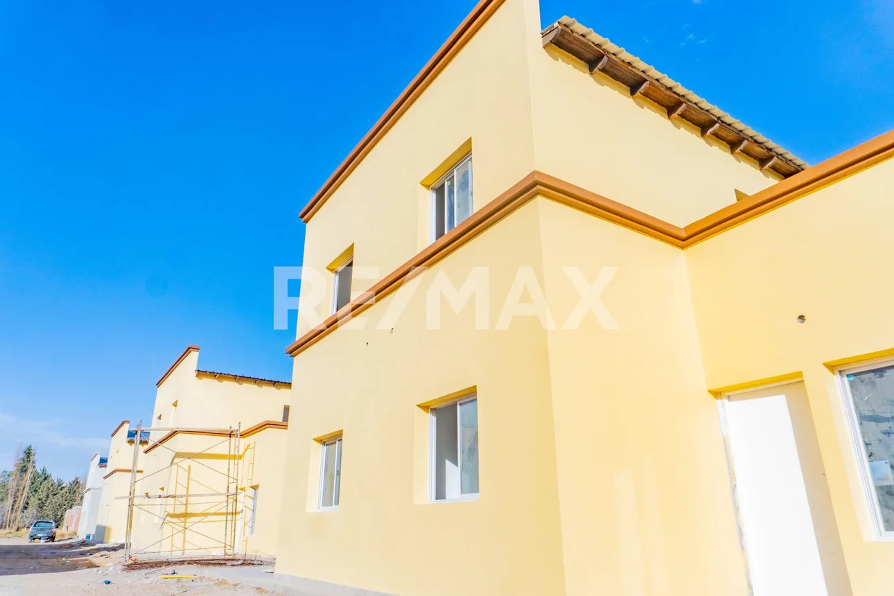 Casa dúplex en venta en Neuquén, foto 2