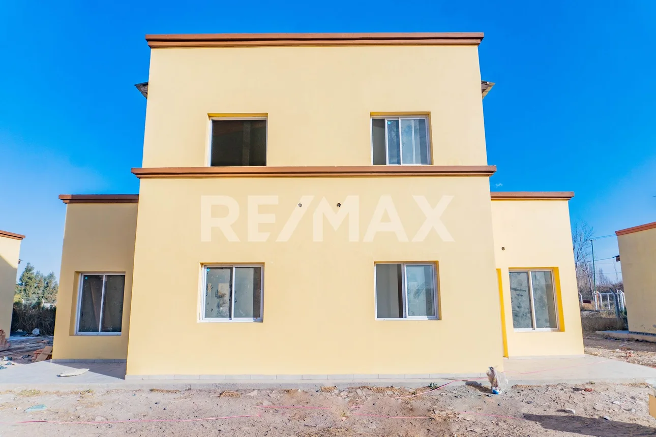 Casa dúplex en venta en Neuquén, foto 3
