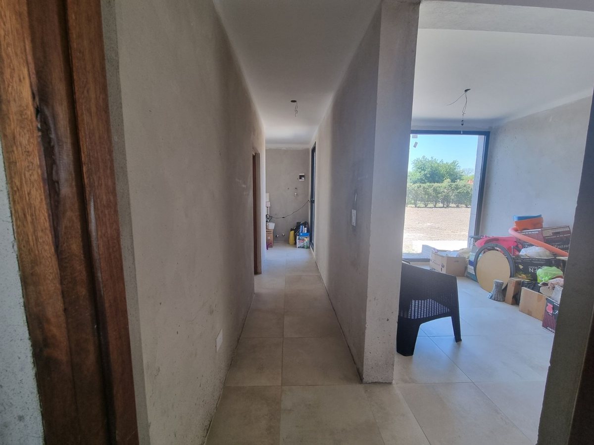 CASA 2 DORMITORIOS VENTA LA FIDELINA 307 M2 - foto 11