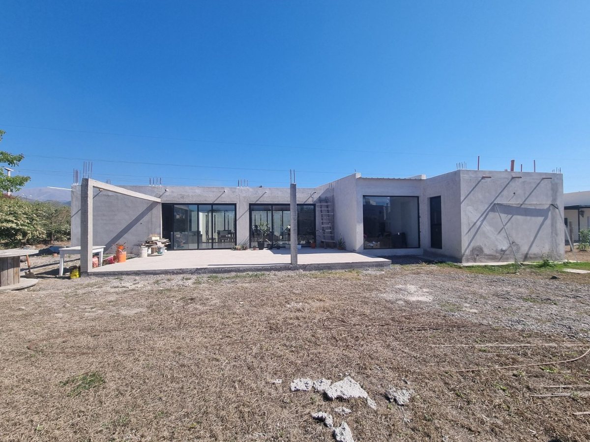 CASA 2 DORMITORIOS VENTA LA FIDELINA 307 M2 - foto 4