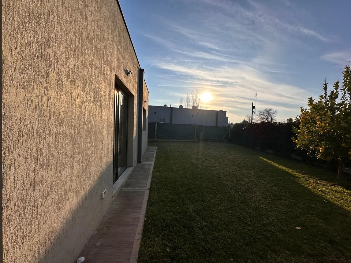 Casa de 4 ambientes en alquiler en Guaymallén, Manzana a Casa 8 0, foto 3