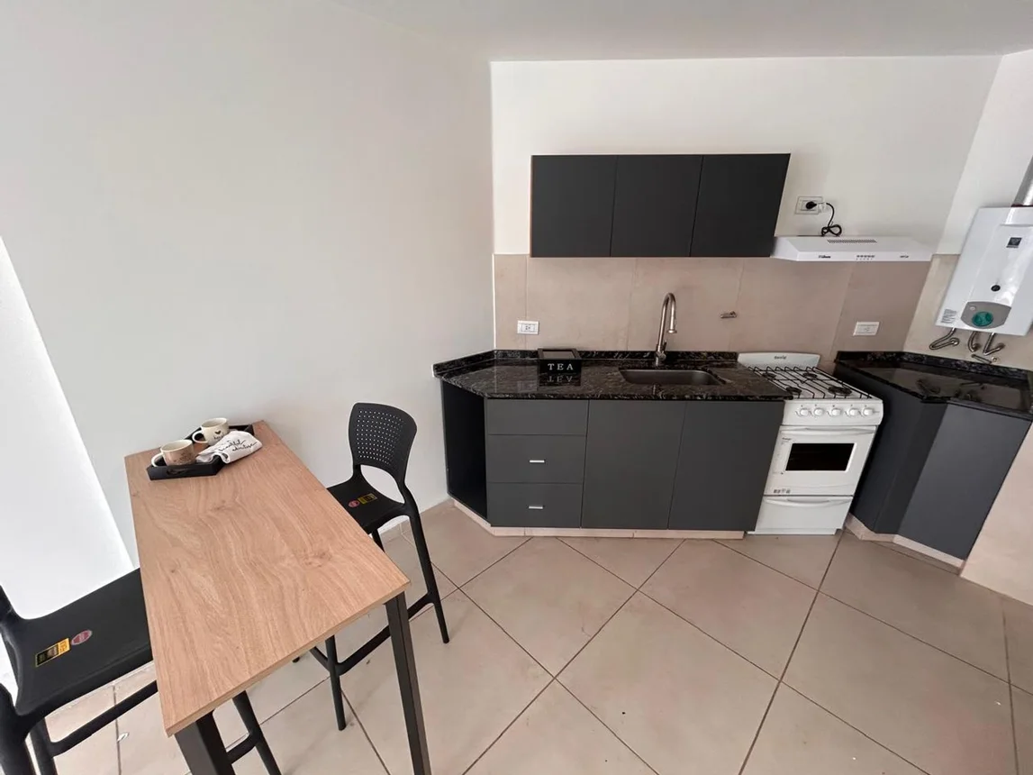 Departamento de 2 ambientes en alquiler en Córdoba, Calle Juan Pueyrredon 800