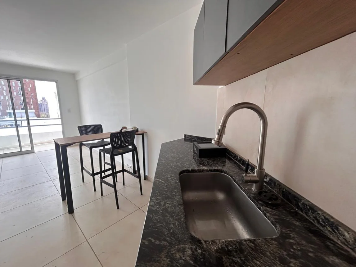 Departamento de 2 ambientes en alquiler en Córdoba, Calle Juan Pueyrredon 800, foto 3